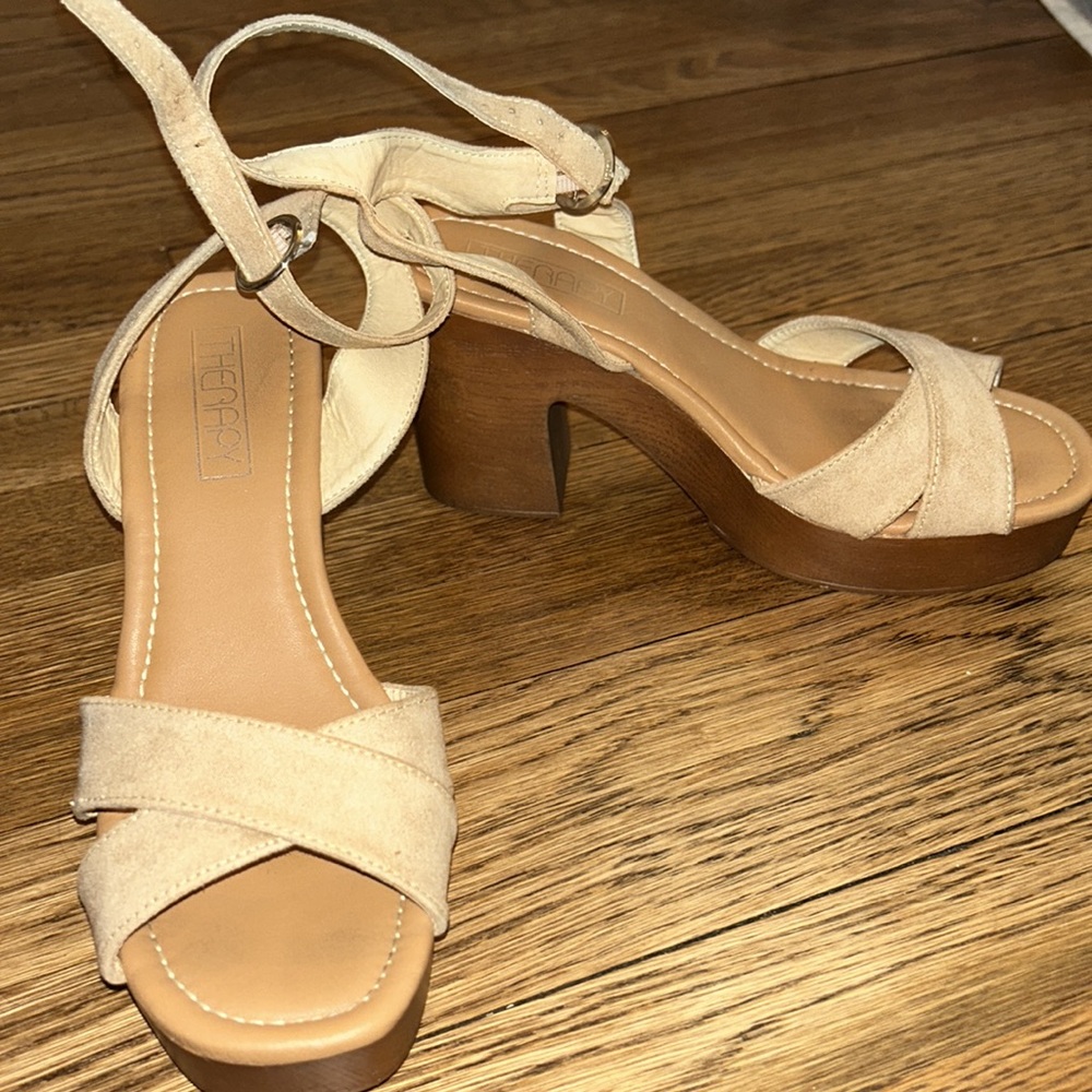 Princess Polly Tan Heels